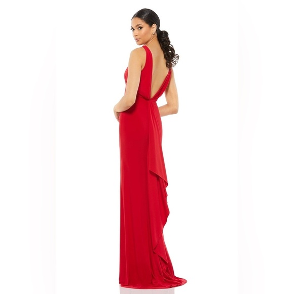NWT Mac Duggal Red v neck gathered back gown 12336 - Picture 3 of 13